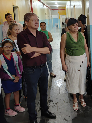 Foto 79: Alunos de Quatá recebem material escolar e são recepcionados com acolhimento e carinho no primeiro dia de aula