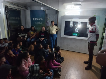 Foto 22: Projeto Nossa Energia promove ações em Quatá com troca de lâmpadas, ventiladores e sorteio de geladeiras