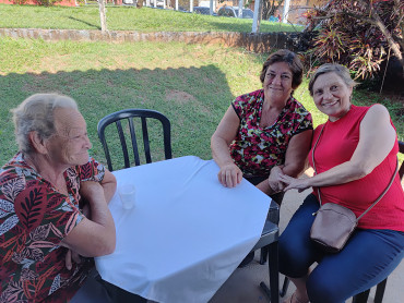 Foto 6: CRAS realiza café especial em comemoração ao Dia das Mulheres