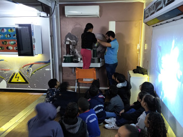 Foto 25: Projeto Nossa Energia promove ações em Quatá com troca de lâmpadas, ventiladores e sorteio de geladeiras