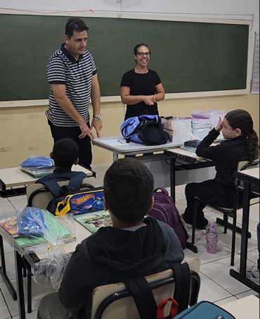 Foto 125: Alunos de Quatá recebem material escolar e são recepcionados com acolhimento e carinho no primeiro dia de aula