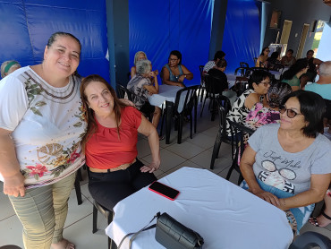 Foto 32: CRAS realiza café especial em comemoração ao Dia das Mulheres