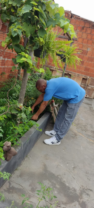 Foto 8: A luta contra a Dengue continua! Fique atento. Não deixe água parada.