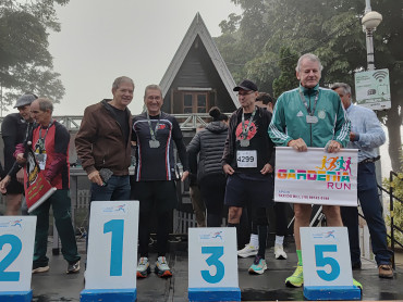 Foto 112: Mesmo com mal tempo, corrida de pedestre TVCOM RUNNING reúne mais de 300 participantes 