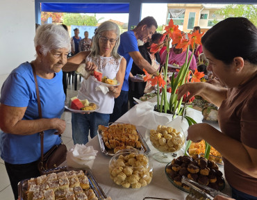 CRAS promove café da manhã especial em comemoração ao Dia do Idoso