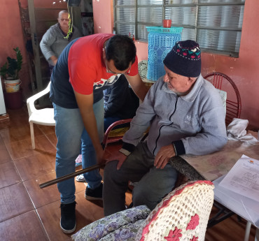 Foto 28: Quatá recebe novas cadeiras de rodas e banho