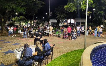 Foto 21: Prefeitura de Quatá promove fim de semana cultural com 'Sextou Sertanejo' e 'Domingo na Roça' na Praça da Fonte