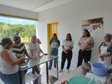 Foto 62: Práticas de preparo e combate ao esperdício de alimentos são temas do Curso do Cozinhalimento