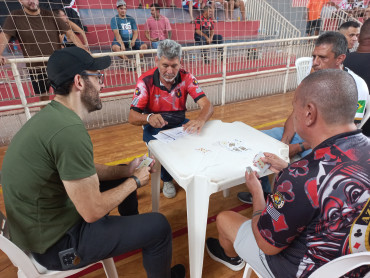 Foto 88: Quatá sedia primeira etapa do 6º Campeonato Estadual de Truco