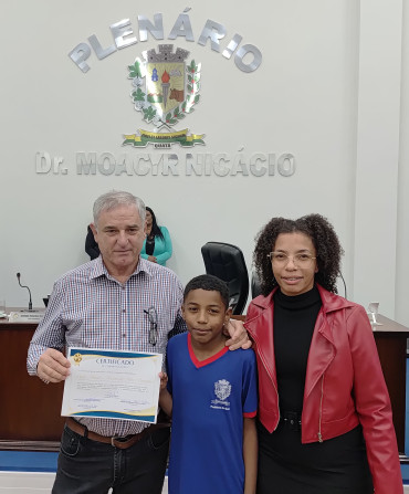 Foto 23: Alunos de Quatá recebem Moção de Aplausos na Câmara Municipal