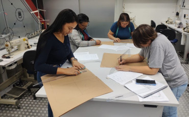 Foto 58: Quatá recebe Unidade Móvel de Confecção Industrial do SENAI
