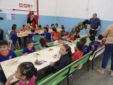 Foto 67: Semana da Criança tem cardápio especial e churrasco nas Escolas e Creches municipais de Quatá