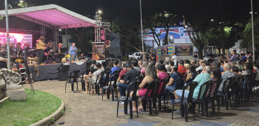 Foto 25: Projeto Som do Sertão reuniu público em noite de valorização da música raiz em Quatá