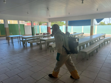 Foto 44: Preparativos para volta às aulas 