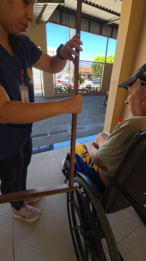 Foto 5: Quatá recebe novas cadeiras de rodas e de banho para pacientes atendidos pelo SUS