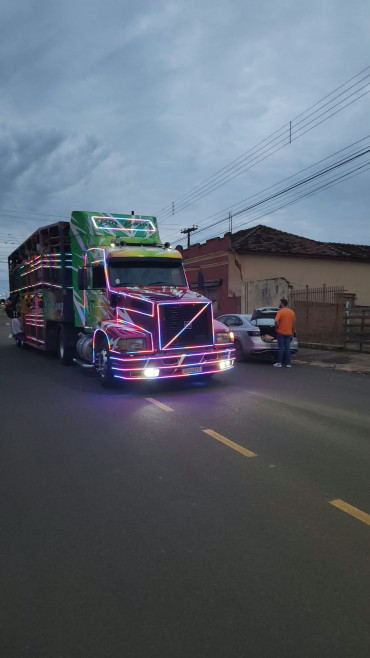 Foto 77: Tardezinha do Samba reúne música, lazer e diversão para toda a família em Quatá