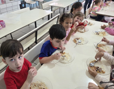 Foto 30: Semana da Criança tem cardápio especial e churrasco nas Escolas e Creches municipais de Quatá