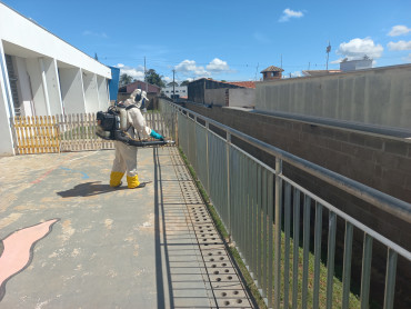 Foto 22: Preparativos para volta às aulas 