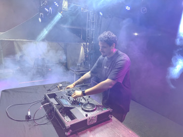 Foto 12: Comarca de Quatá celebra 81 anos com Sextou especial ao som de Zé Rico & Rikaço e DJ Vitão