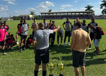 Foto 117: Festa do Trabalhador conta com diversas ações e reúne centenas de pessoas
