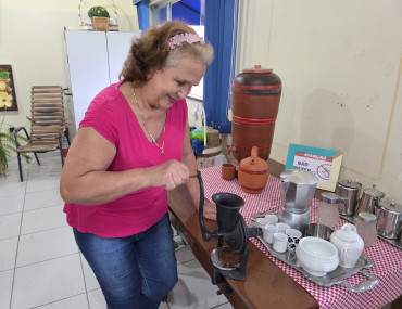 Foto 1: CRAS promove café da manhã especial em comemoração ao Dia do Idoso