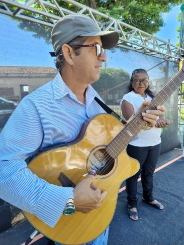 Foto 36: Prefeitura de Quatá promove fim de semana cultural com 'Sextou Sertanejo' e 'Domingo na Roça' na Praça da Fonte