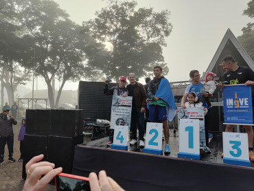 Foto 94: Mesmo com mal tempo, corrida de pedestre TVCOM RUNNING reúne mais de 300 participantes 