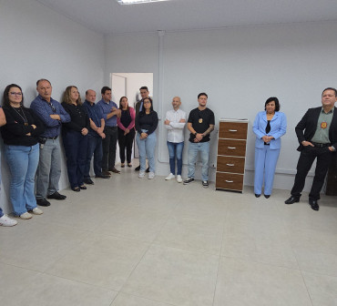 Foto 21: Homenagem reconhece 28 anos de serviços prestados pelo delegado Marcelo Petuba Llombert a Quatá