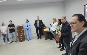 Foto 25: Homenagem reconhece 28 anos de serviços prestados pelo delegado Marcelo Petuba Llombert a Quatá