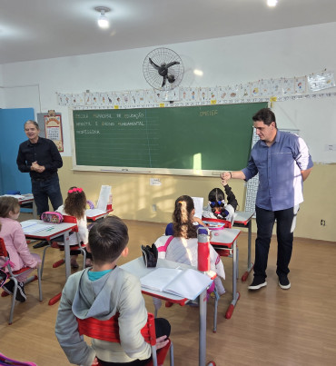 Foto 54: Volta às aulas marca início do segundo semestre nas Escolas Municipais de Quatá