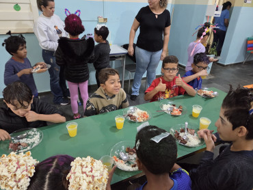 Foto 37: Semana da Criança tem cardápio especial e churrasco nas Escolas e Creches municipais de Quatá