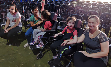 Foto 6: Ação cultural proporciona entretenimento no Circo para usuários de serviços municipais de Quatá