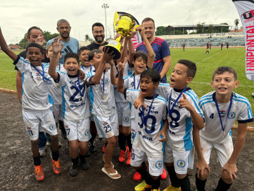 Foto 4:  Quatá é campeão do Campeonato Unipontal de Futebol da série prata na categoria sub 11