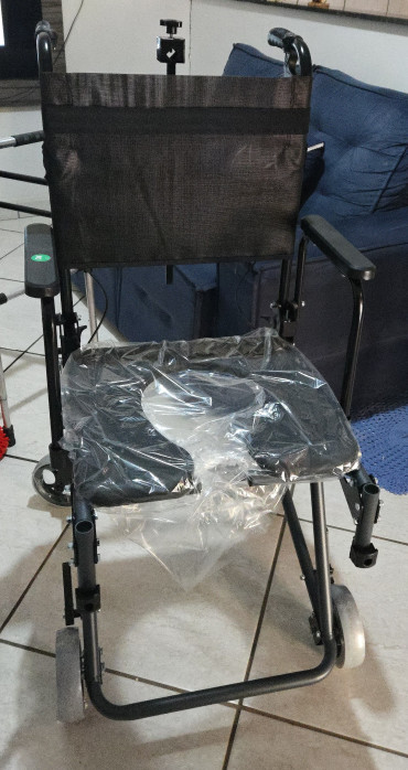 Foto 16: Quatá recebe novas cadeiras de rodas e de banho para pacientes atendidos pelo SUS