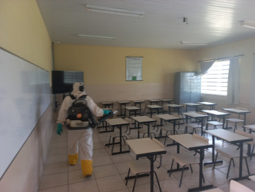 Foto 9: Preparativos para volta às aulas 