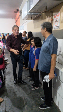 Foto 72: Alunos de Quatá recebem material escolar e são recepcionados com acolhimento e carinho no primeiro dia de aula