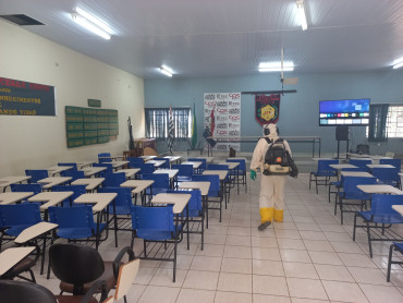 Foto 58: Preparativos para volta às aulas 