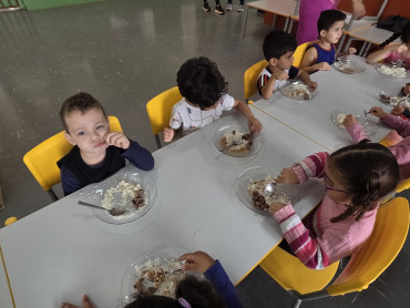 Foto 19: Semana da Criança tem cardápio especial e churrasco nas Escolas e Creches municipais de Quatá