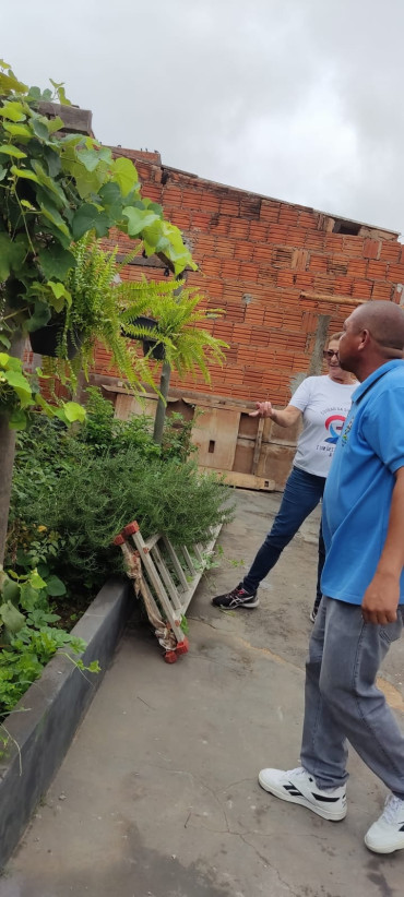 Foto 10: A luta contra a Dengue continua! Fique atento. Não deixe água parada.