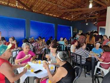 Foto 1: CRAS realiza café especial em comemoração ao Dia das Mulheres