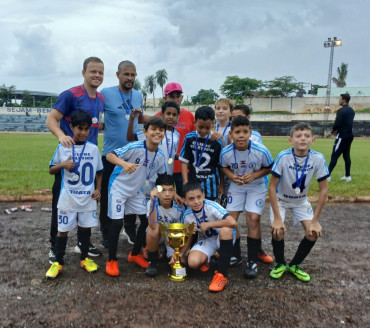 Foto 1:  Quatá é campeão do Campeonato Unipontal de Futebol da série prata na categoria sub 11
