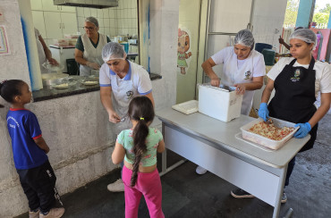 Foto 89: Semana da Criança tem cardápio especial e churrasco nas Escolas e Creches municipais de Quatá