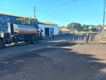 Foto 36: Prefeitura de Quatá inicia recape na cidade