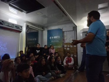 Foto 6: Projeto Nossa Energia promove ações em Quatá com troca de lâmpadas, ventiladores e sorteio de geladeiras