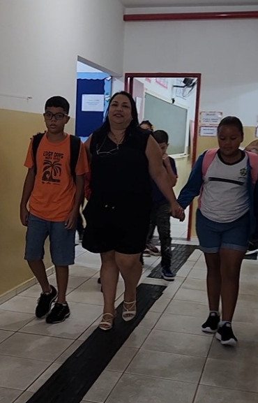 Foto 147: Alunos de Quatá recebem material escolar e são recepcionados com acolhimento e carinho no primeiro dia de aula