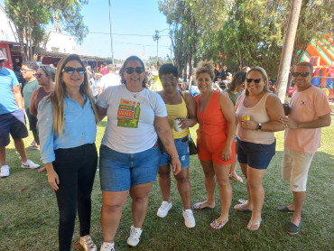 Foto 103: Festa do Trabalhador conta com diversas ações e reúne centenas de pessoas