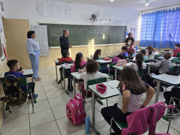 Foto 41: Volta às aulas marca início do segundo semestre nas Escolas Municipais de Quatá