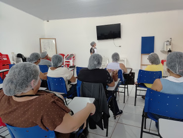 Foto 55: Práticas de preparo e combate ao esperdício de alimentos são temas do Curso do Cozinhalimento