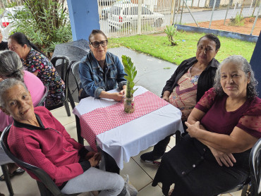 Foto 55: CRAS promove café da manhã especial em comemoração ao Dia do Idoso