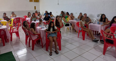 Foto 27: Bingo da Roça marca atividade em comemoração ao Dia Internacional da Mulher em Quatá